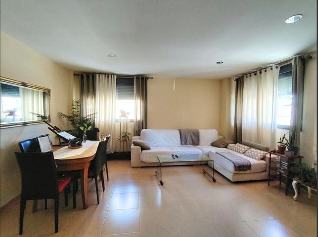 Se vende Acogedora planta baja con aire acondicionado y cocina independiente en Moncofa photo 0