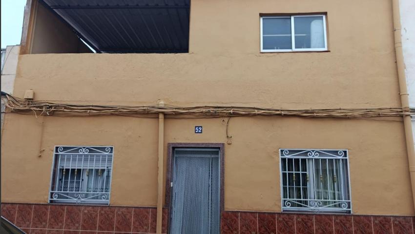 SE VENDE CASA EN CASTELLON CERCA DEL HOSPITAL GENERAL photo 0