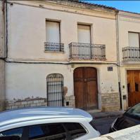 SE VENDE GRANDIOSA CASA DE 240 METROS EN EL CENTRO DE LA VALL D'UXO photo 0