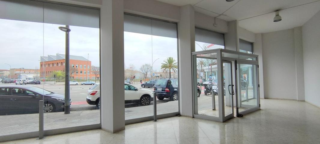 Local comercial en Terrassa zona Sant Pere photo 0