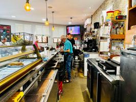 Emprende en grande con este bar restaurante en Terrassa photo 0