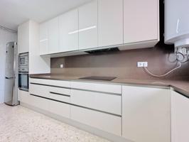 Adiós a los problemas de espacio, esta casa tiene sitio para todo y todos photo 0