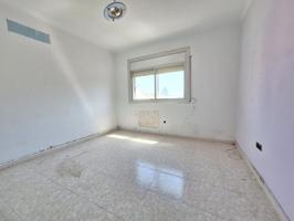 Invierte bien: 4 habitaciones en Sabadell por menos de lo que imaginas photo 0