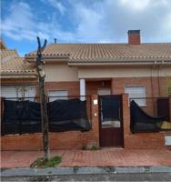 SE VENDE CHALET CON CONTRATO DE ALQUILER EN VIGOR NO VISITABLE photo 0