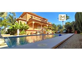 Villa En venta en Guadalmina Alta, Marbella photo 0