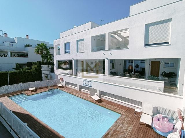 Unifamiliar Separadas En alquiler en Puerto Banús, Marbella photo 0