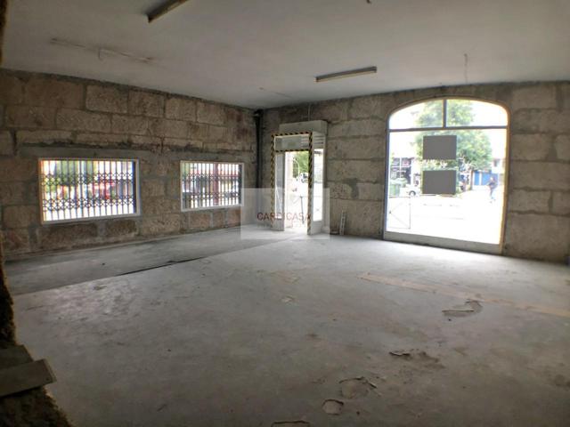 Local comercial en venta en Calvario photo 0