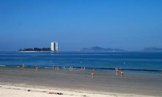 Apartamento de 2 dormitorios en primera linea de la playa de Samil photo 0