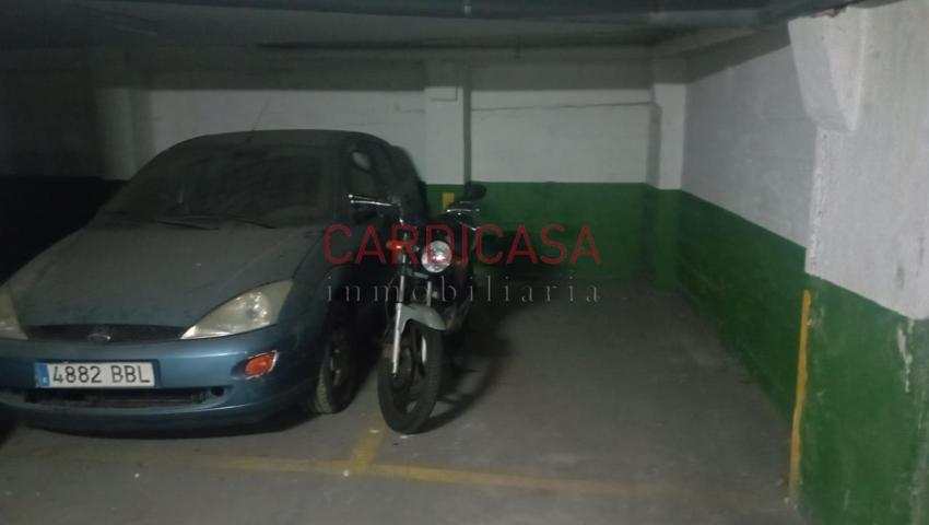 Plaza de garaje para moto photo 0