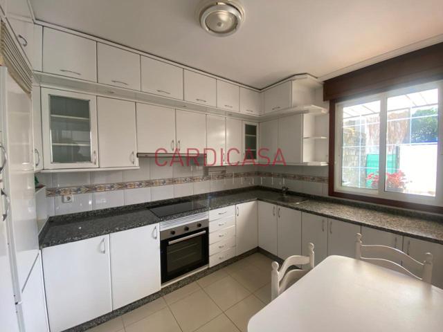 Casa En venta en Vigo photo 0