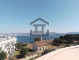 PRECIOSO ÁTICO CON TERRAZA Y VISTAS EN VENTA EN CANGAS photo 0