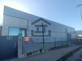 EN VENTA NAVE ACONDICIONADA DE MÁS DE 1.700M2 CON FINCA DE MÁS DE 4.600M2 EN POLÍGONO DE PORRIÑO photo 0