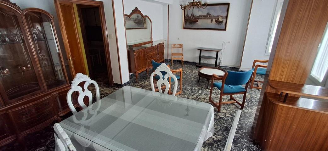 VENDE PISO EN VILLENA CON ASCENSOR photo 0