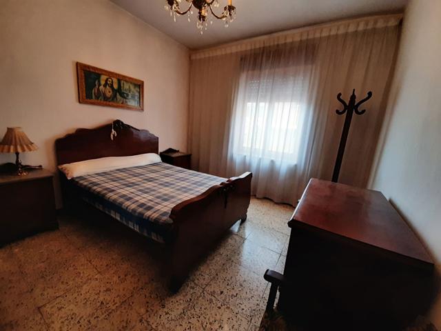 CASA EN VENTA PARA REFORMAR photo 0