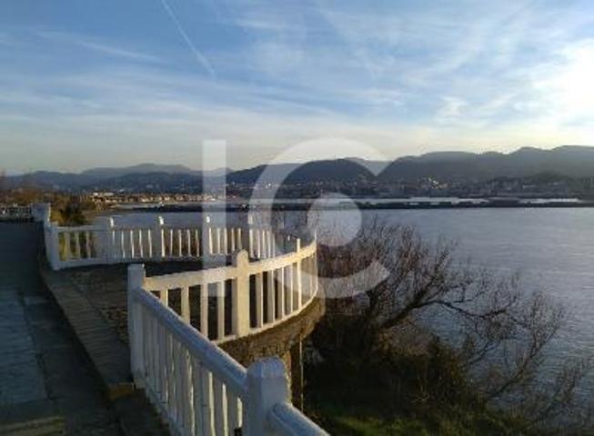 Piso En venta en Algorta, Getxo photo 0