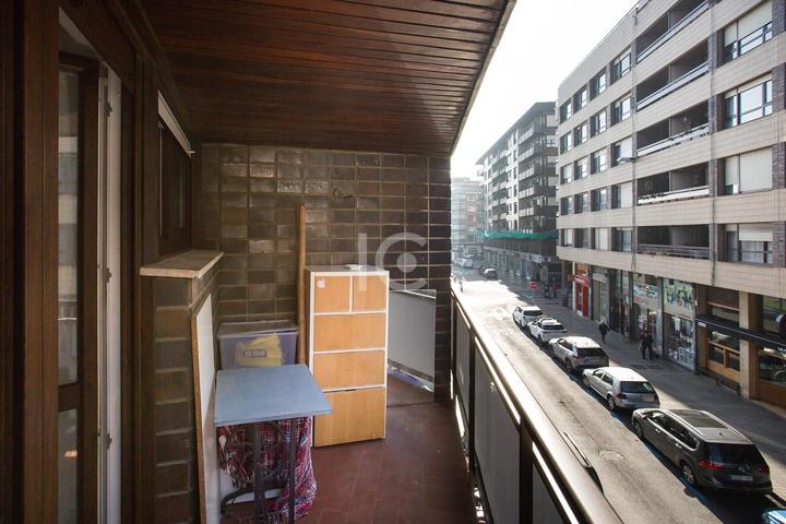 Piso En venta en Sarrikobaso, Algorta photo 0