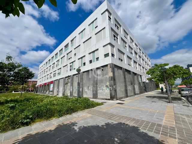 Local En venta en Lakua, Vitoria-Gasteiz photo 0