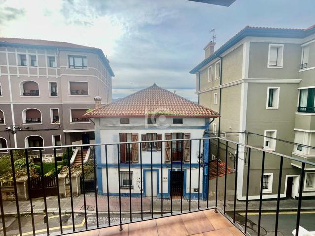 Piso En venta en Alango, Algorta photo 0