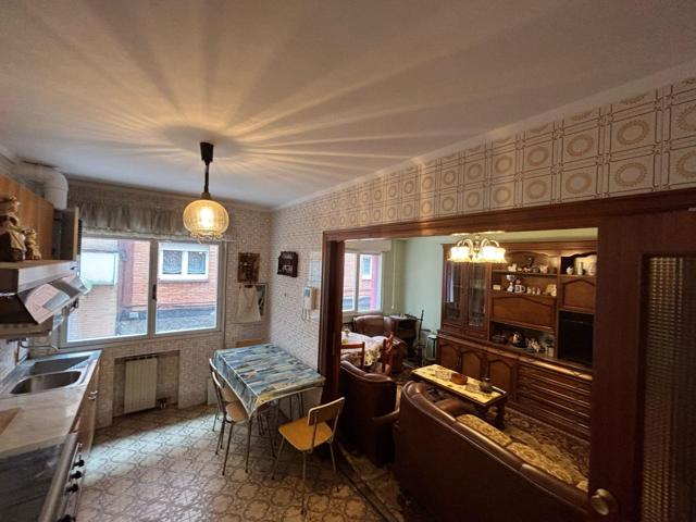 ¡Oportunidad en El Llano Bajo, Gijón! Piso amplio para reformar photo 0