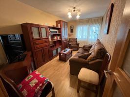 ¡ALQUILER PISO MUY CÉNTRICO EN GIJÓN – 3 HABITACIONES, 2 BAÑOS! photo 0