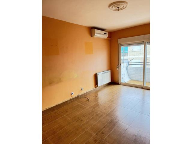Piso en venta en Pintores-Ferial(28982) photo 0