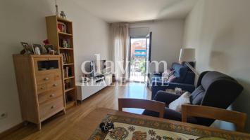 SE VENDE PISO CON TRASTERO EN SANTA COLOMA photo 0