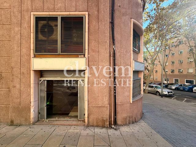 SE VENDE LOCAL DE 2 PLANTAS EN TURO DE LA PEIRA photo 0