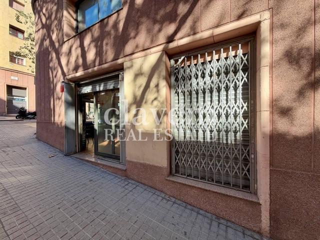 SE VENDE LOCAL DE 2 PLANTAS EN TURO DE LA PEIRA photo 0