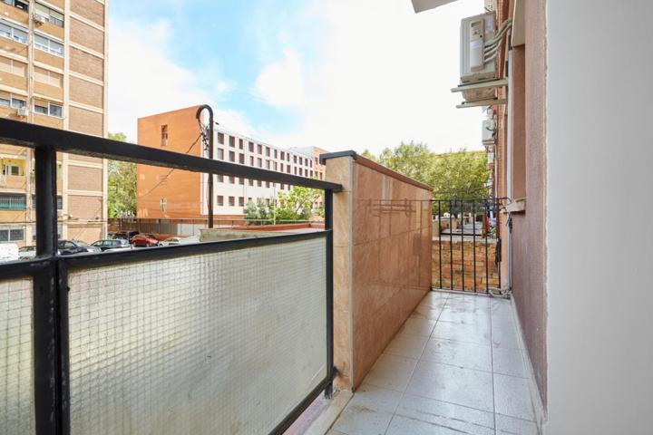 Piso En venta en Cl Maresme, Barcelona photo 0