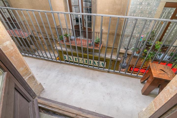 Piso En venta en Cl Bonsucces, Barcelona photo 0