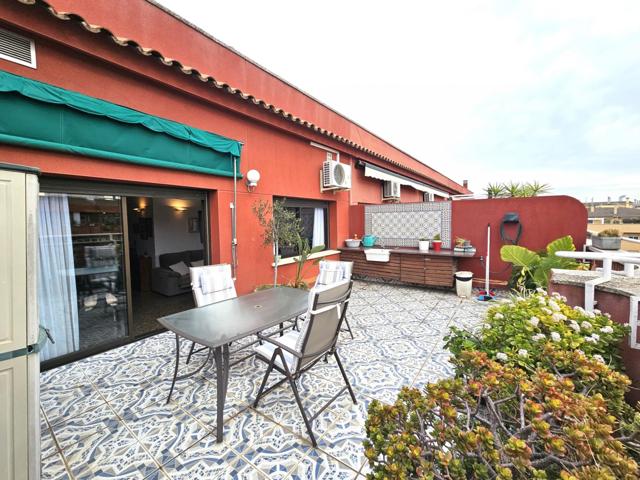  Ático En venta en Cl Borriana, Barcelona photo 0