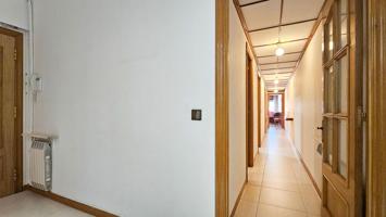 Piso En venta en Av Meridiana, Barcelona photo 0