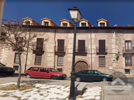 Comunidad En venta en Torrelaguna photo 0