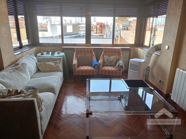 Piso En venta en Fuente Del Berro, Madrid photo 0