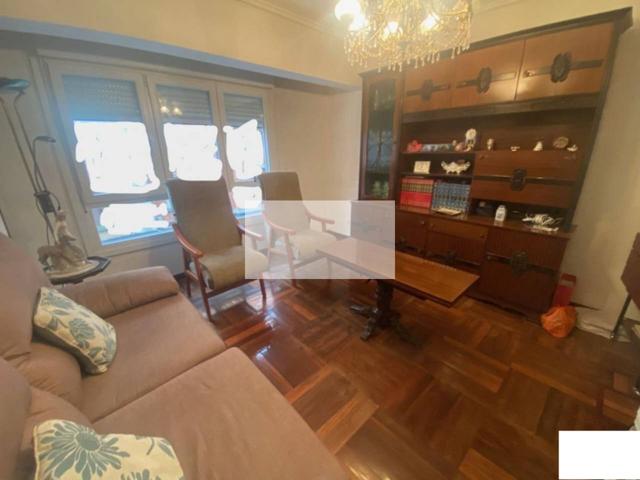 Gestión inmobiliaria BARAKALDO VENDE vivienda con ascensor, balcón y camarote en el centro de Barakaldo. photo 0