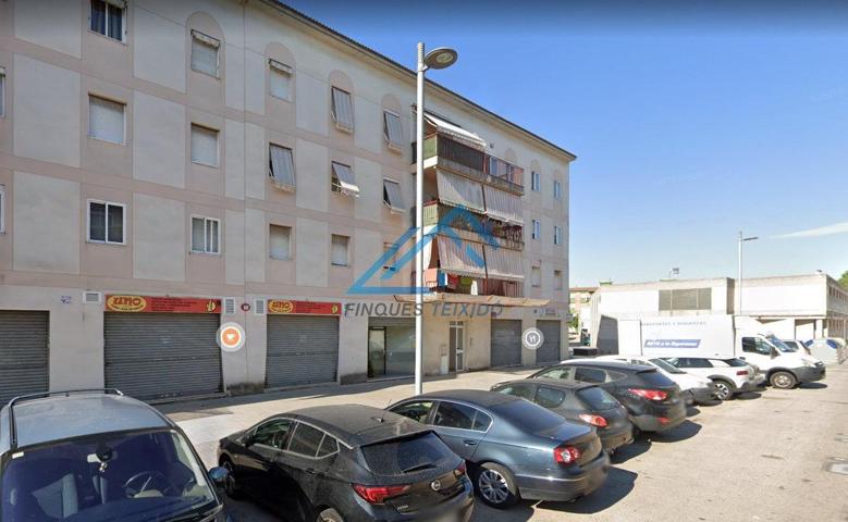 LOCAL COMERCIAL EN LA GRANJA photo 0