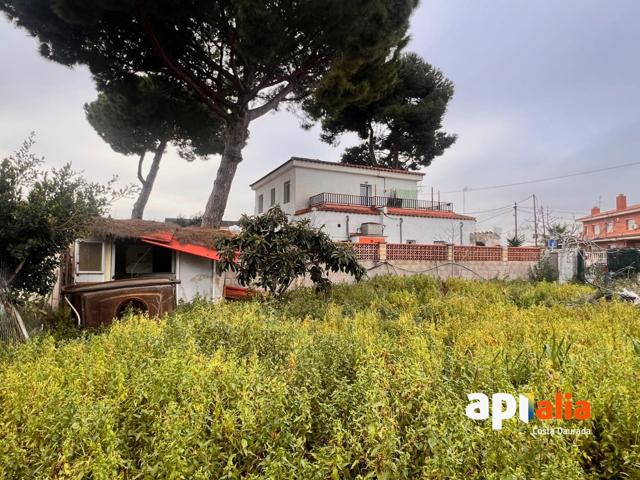 PARCELA URBANA DE 328M2 EN VENTA EN SALOU photo 0