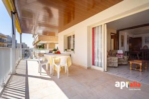 TU NUEVO HOGAR DE 3 HABITACIONES EN PASEO MIRAMAR DE SALOU photo 0