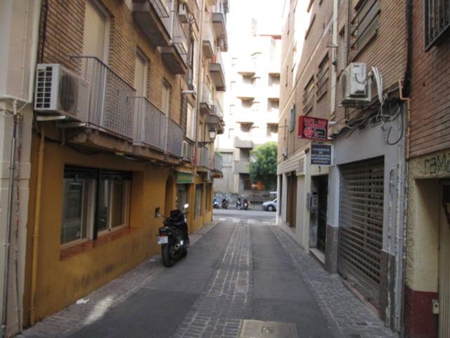 Ancha de Capuchinos ( junto ) cómoda plaza de aparcamiento . photo 0