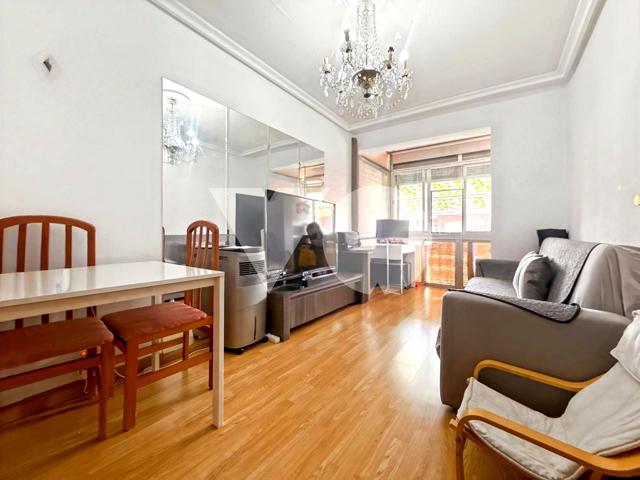 Piso en venta en Pueblo Nuevo, Ciudad Lineal, Madrid photo 0