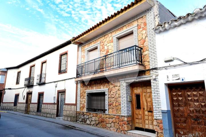 Casa en venta, Miguel Esteban, Toledo photo 0