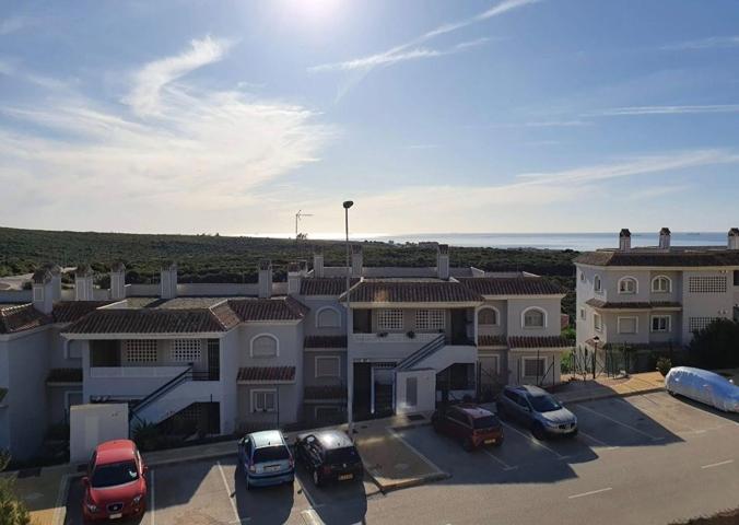 Piso En venta en La Línea de la Concepción photo 0