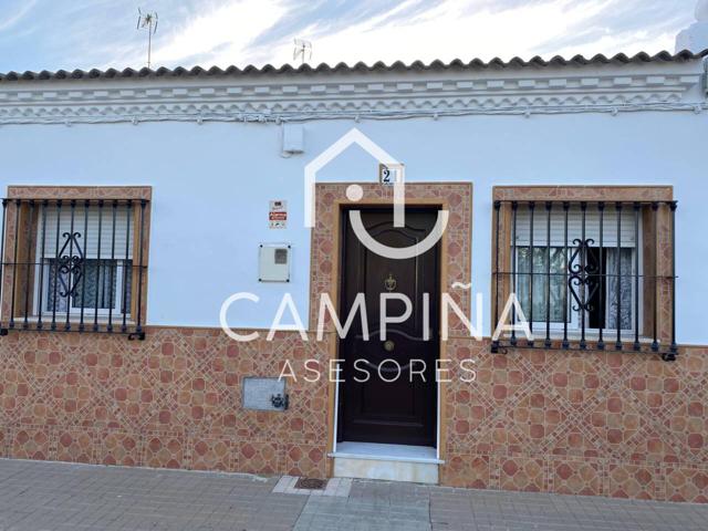 Casa en venta en Beas photo 0