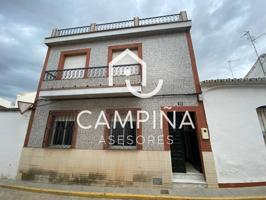 Casa en venta en Beas photo 0