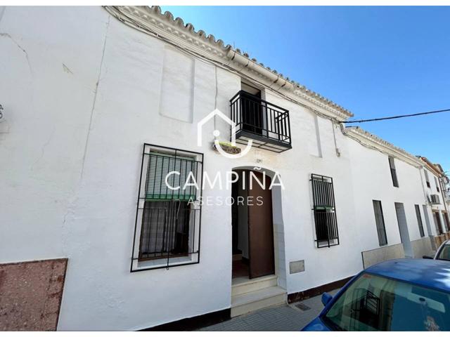 Casa con doblado en Beas photo 0