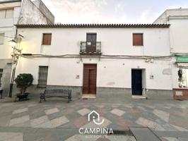 Casa para reformar en el centro de Trigueros photo 0