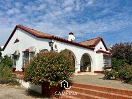 Chalet en venta en Trigueros photo 0