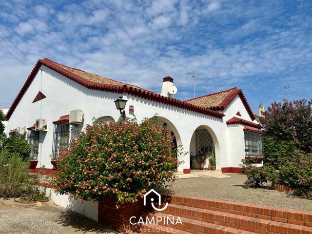 Chalet en venta en Trigueros photo 0