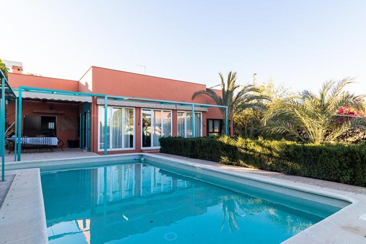 Chalet de estilo mediterráneo, ubicado en una tranquila urbanización a 20 minutos de Murcia centro photo 0