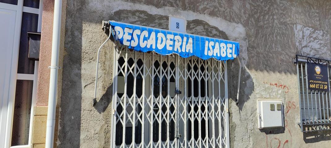 Bajo comercial en zona céntrica – 133 m² con almacén y baño photo 0